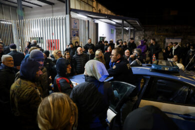 Terremoto a Napoli e nell’area dei Campi Flegrei, nuovo sciame sismico dall’alba: avvertite almeno 20 scosse