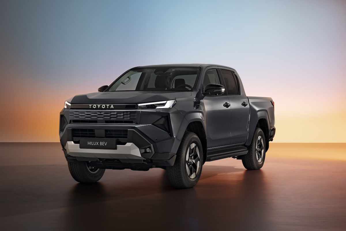 Toyota svela Hilux elettrico e FCEV: svolta nei pick-up Toyota svela Hilux elettrico e FCEV: svolta nei pick-up