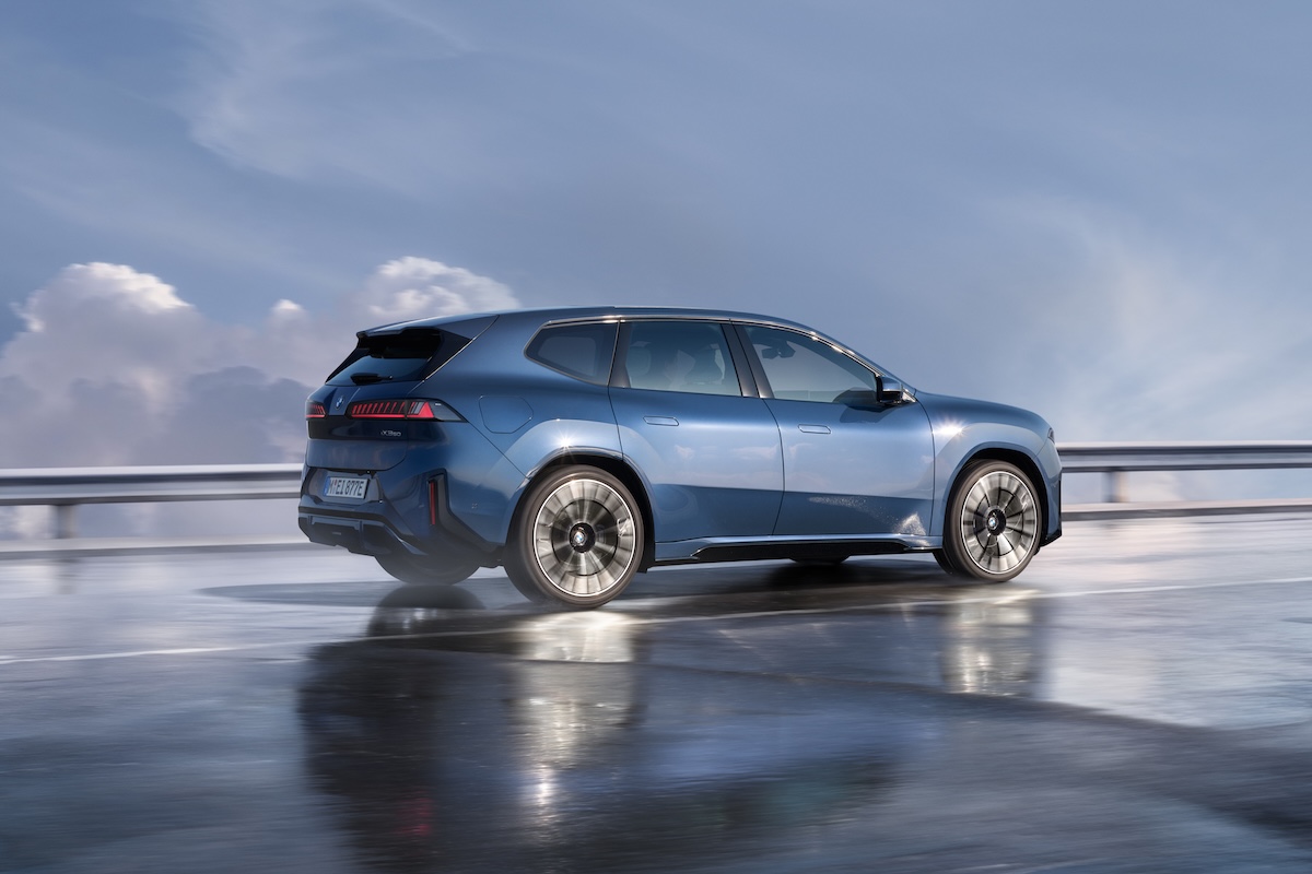 BMW iX3: Soft Stop, efficienza e ADAS di nuova generazione