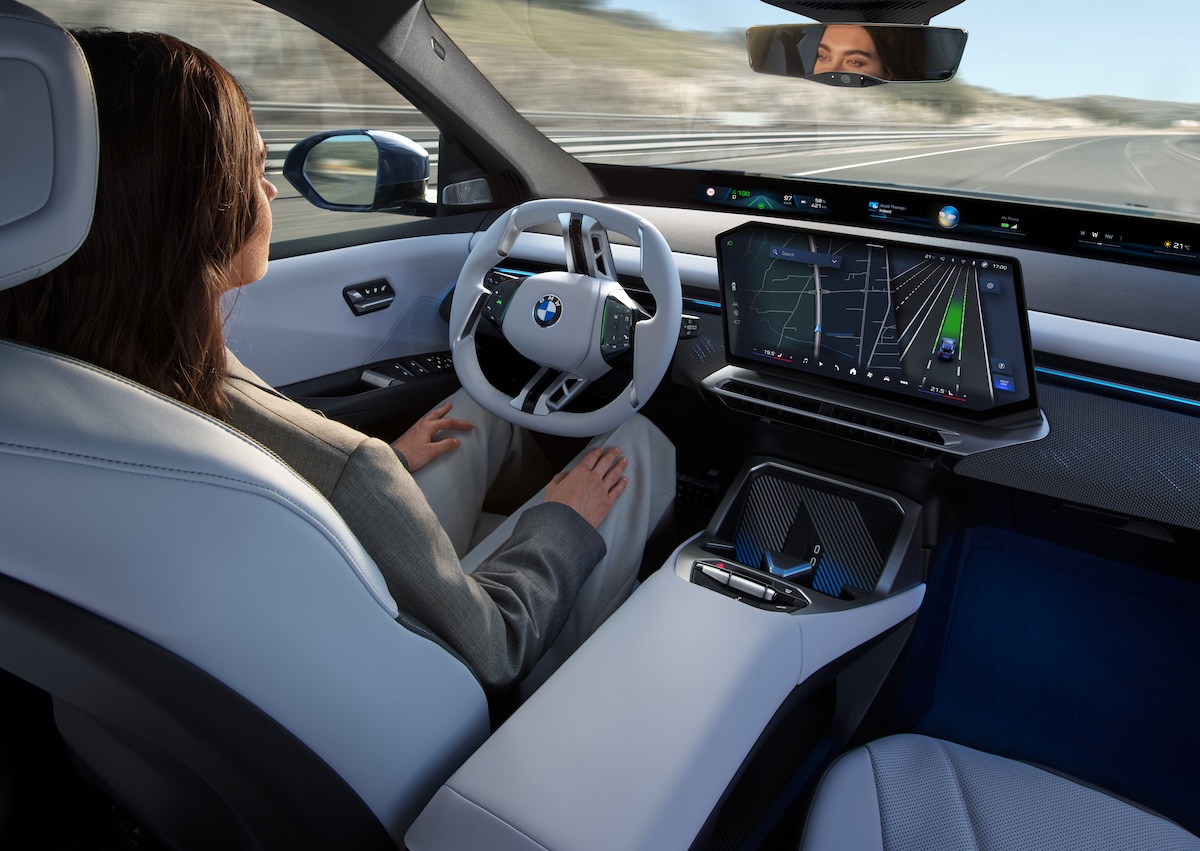 BMW iX3: Soft Stop, efficienza e ADAS di nuova generazione