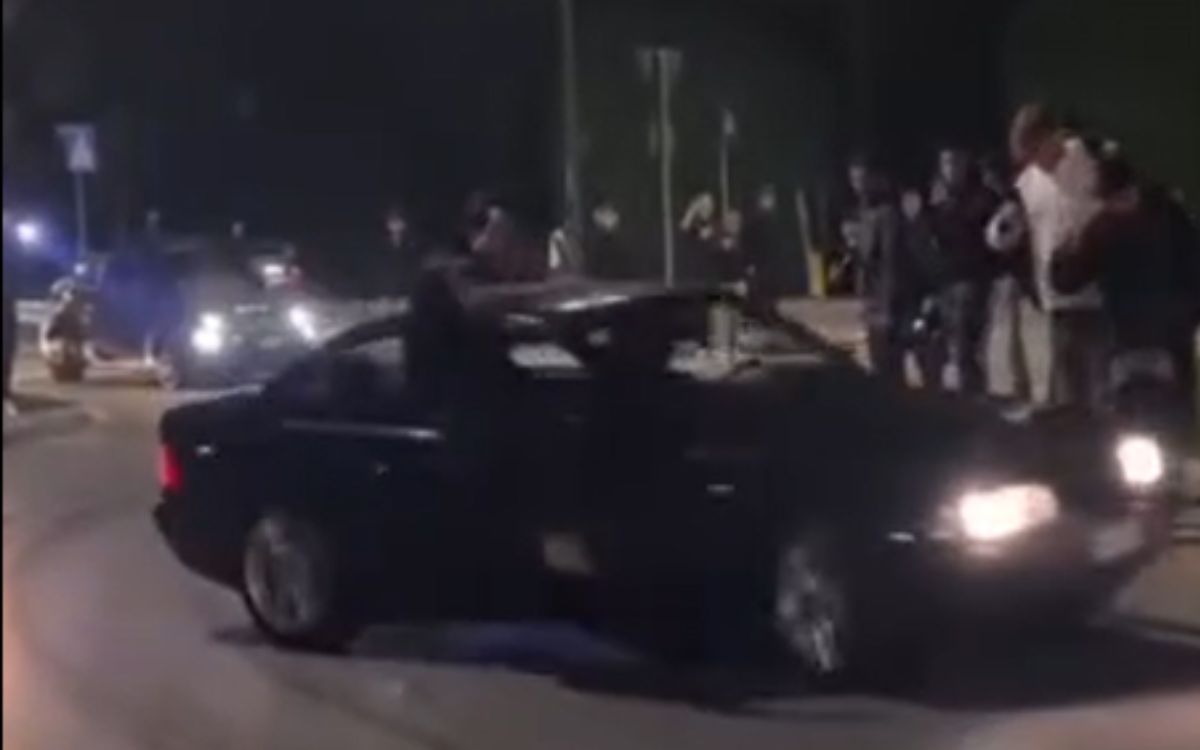 Milano come “Fast&Furious”: le corse clandestine di auto e moto a Bruzzano e a San Siro. VIDEO Milano come “Fast&Furious”: le corse clandestine di auto e moto a Bruzzano e a San Siro. VIDEO