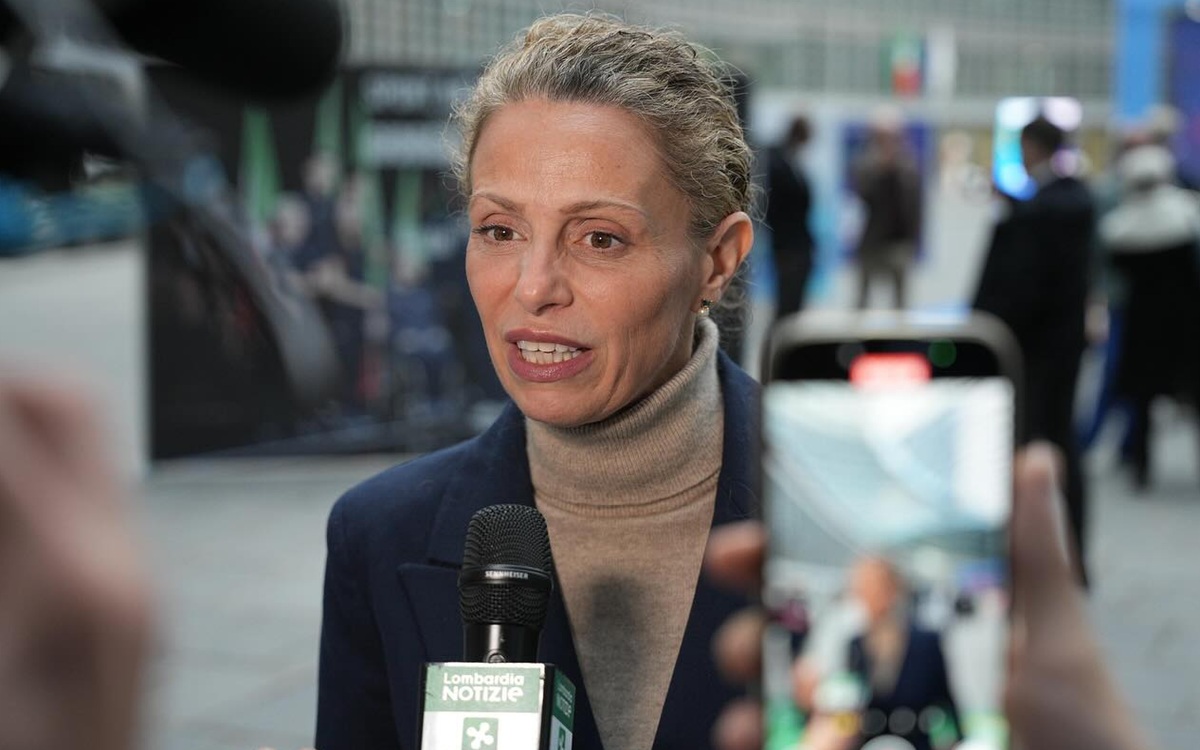 Regione Lombardia, Picchi resta al suo posto: “Non ci sono elementi per la sua revoca” Regione Lombardia, Picchi resta al suo posto: “Non ci sono elementi per la sua revoca”