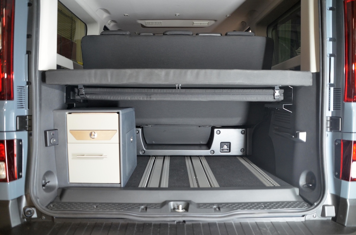 Renault Trafic Escapade 2026: due allestimenti, motori Blue dCi Renault Trafic Escapade 2026: due allestimenti, motori Blue dCi