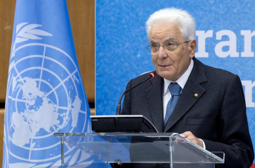 Onu, Mattarella avverte: “Rafforzare il disarmo nucleare, inaccettabili allusioni all’uso di armi di distruzione di massa” Onu, Mattarella avverte: “Rafforzare il disarmo nucleare, inaccettabili allusioni all’uso di armi di distruzione di massa”