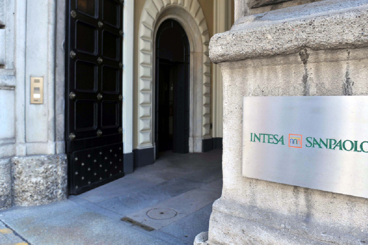 Intesa Sanpaolo: concluso a Roma Obiettivo Italia 2025, il viaggio nel Paese per dialogare con le imprese Intesa Sanpaolo: concluso a Roma Obiettivo Italia 2025, il viaggio nel Paese per dialogare con le imprese