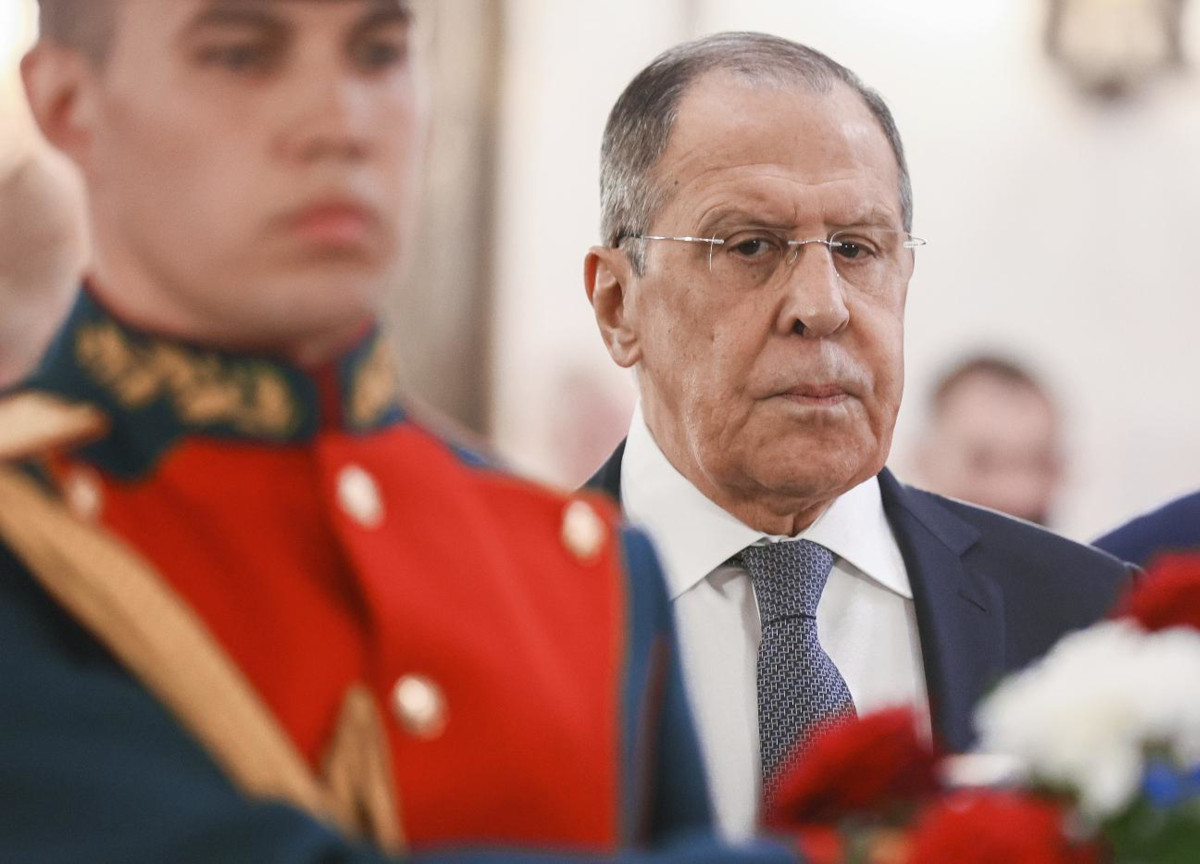 Ucraina, lo scandalo corruzione inguaia Zelensky e i russi accelerano. Lavrov: “Pronti per il vertice a Budapest con Trump” Ucraina, lo scandalo corruzione inguaia Zelensky e i russi accelerano. Lavrov: “Pronti per il vertice a Budapest con Trump”