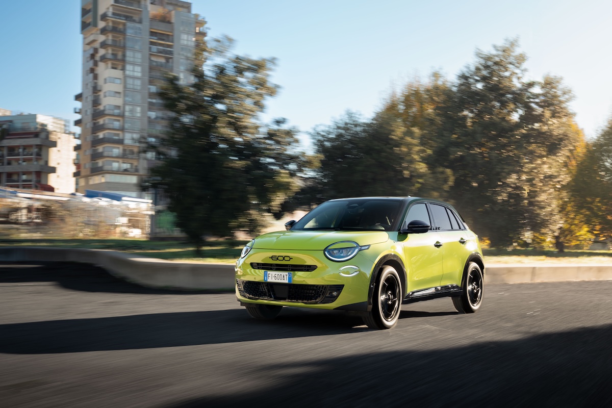 FIAT 600 Sport Milano Cortina 2026: serie speciale ibrida FIAT 600 Sport Milano Cortina 2026: serie speciale ibrida