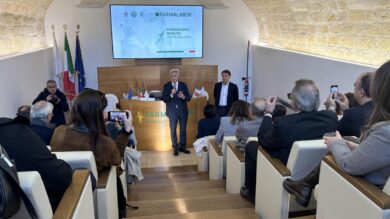 Giuseppe Conte visita Farmalabor: focus su imprese, territorio e sviluppo