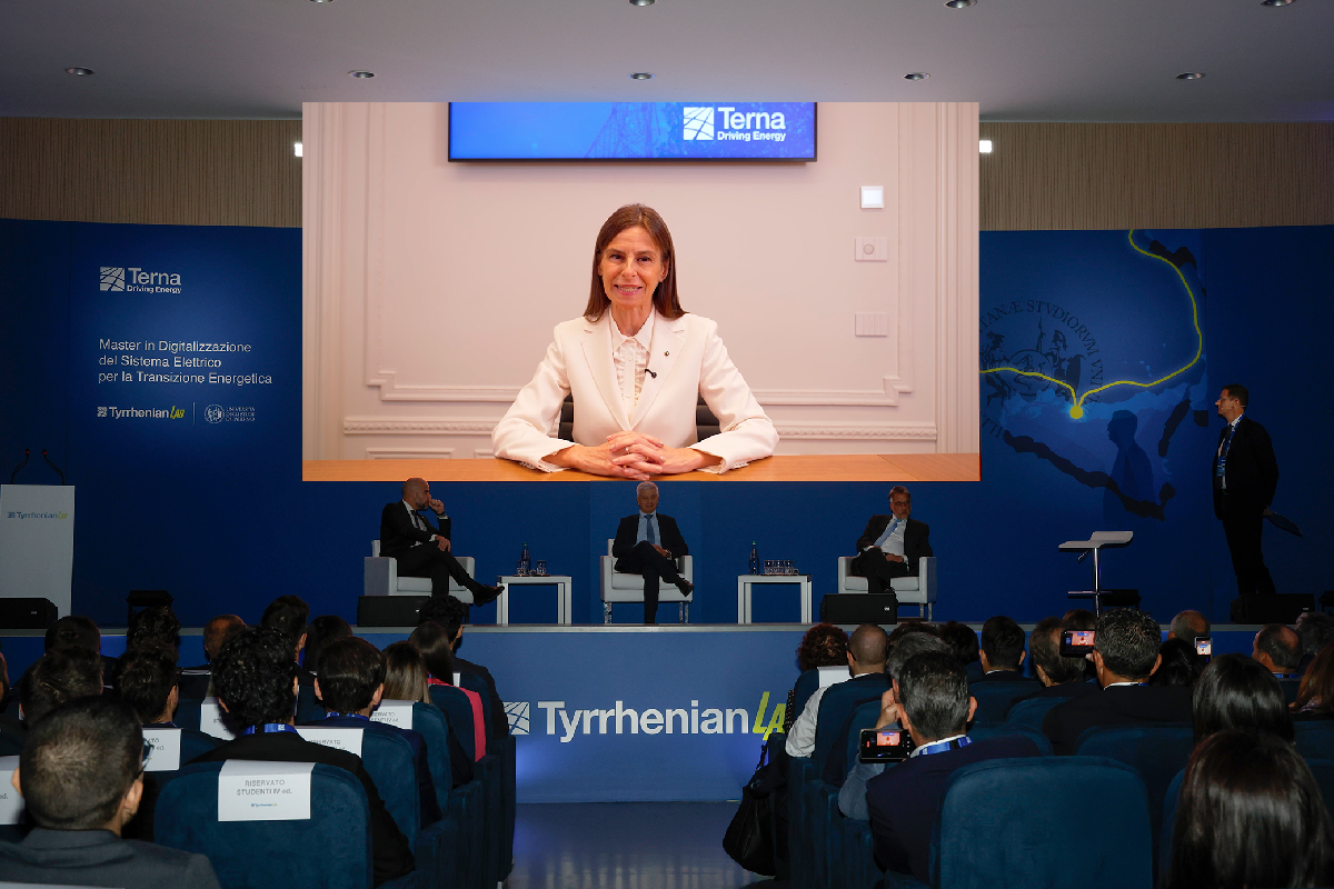 Terna presenta la quarta edizione del Master Tyrrhenian Lab per la transizione energetica Terna presenta la quarta edizione del Master Tyrrhenian Lab per la transizione energetica