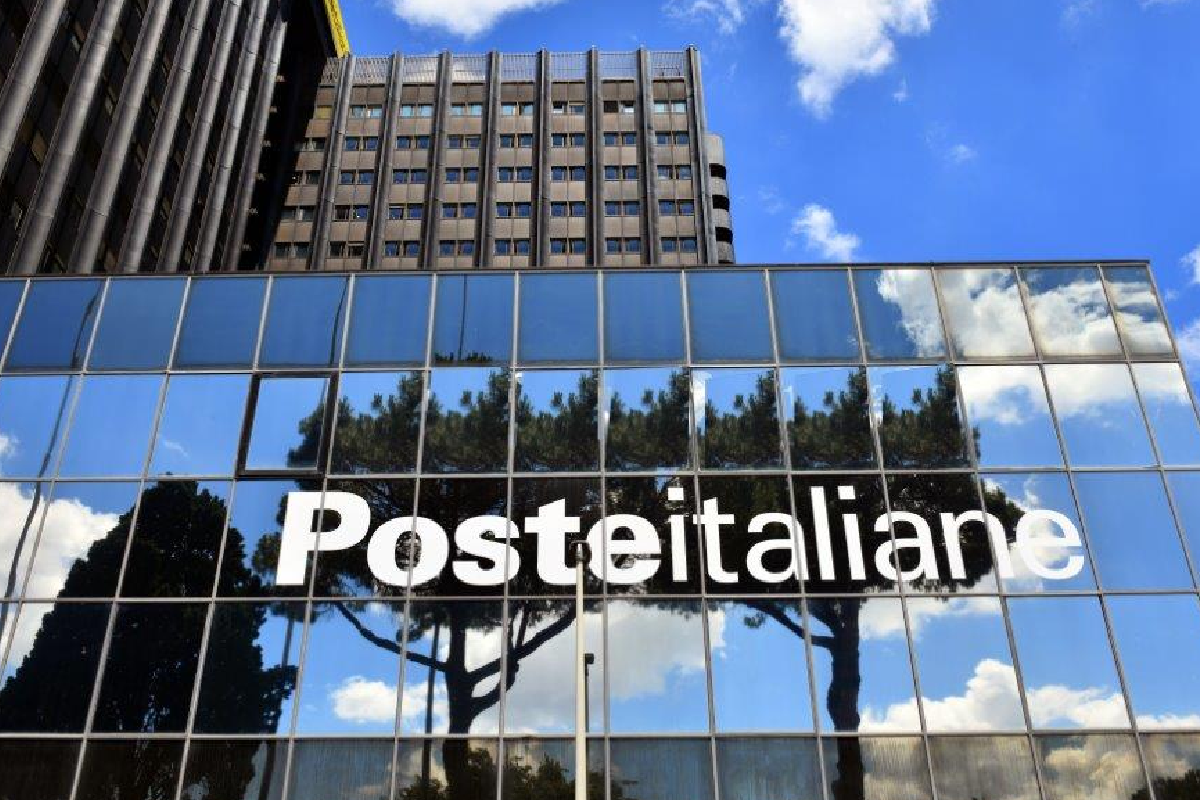 Poste Italiane sostiene la Giornata Nazionale della Colletta Alimentare con oltre 200 mezzi a basse emissioni Poste Italiane sostiene la Giornata Nazionale della Colletta Alimentare con oltre 200 mezzi a basse emissioni