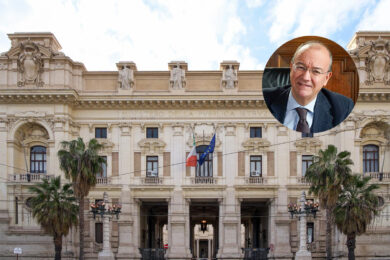 Scuola, Carta del Docente “operativa da febbraio. Varrà anche per i precari. Ecco come funzionerà”. Anteprima Affaritaliani