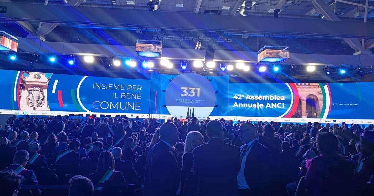 I Sindaci pugliesi protagonisti alla 42ª Assemblea ANCI a Bologna I Sindaci pugliesi protagonisti alla 42ª Assemblea ANCI a Bologna