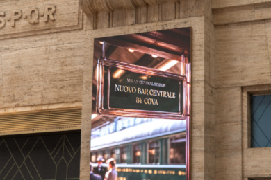 GSR: dalle stazioni luoghi di passaggio a spazi di emozione e innovazione DOOH