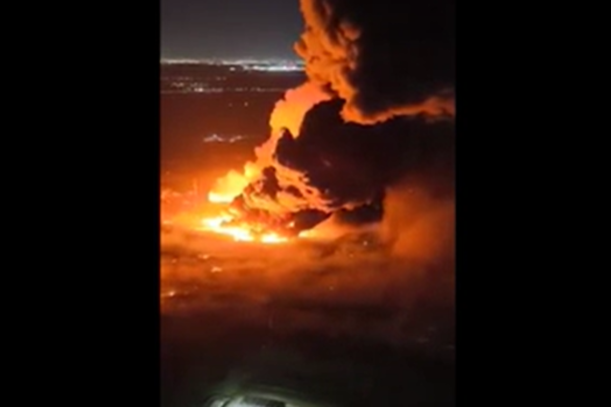 Fiamme e caos a Buenos Aires, esplosione di “proporzioni enormi” in una zona industriale | VIDEO Fiamme e caos a Buenos Aires, esplosione di “proporzioni enormi” in una zona industriale | VIDEO