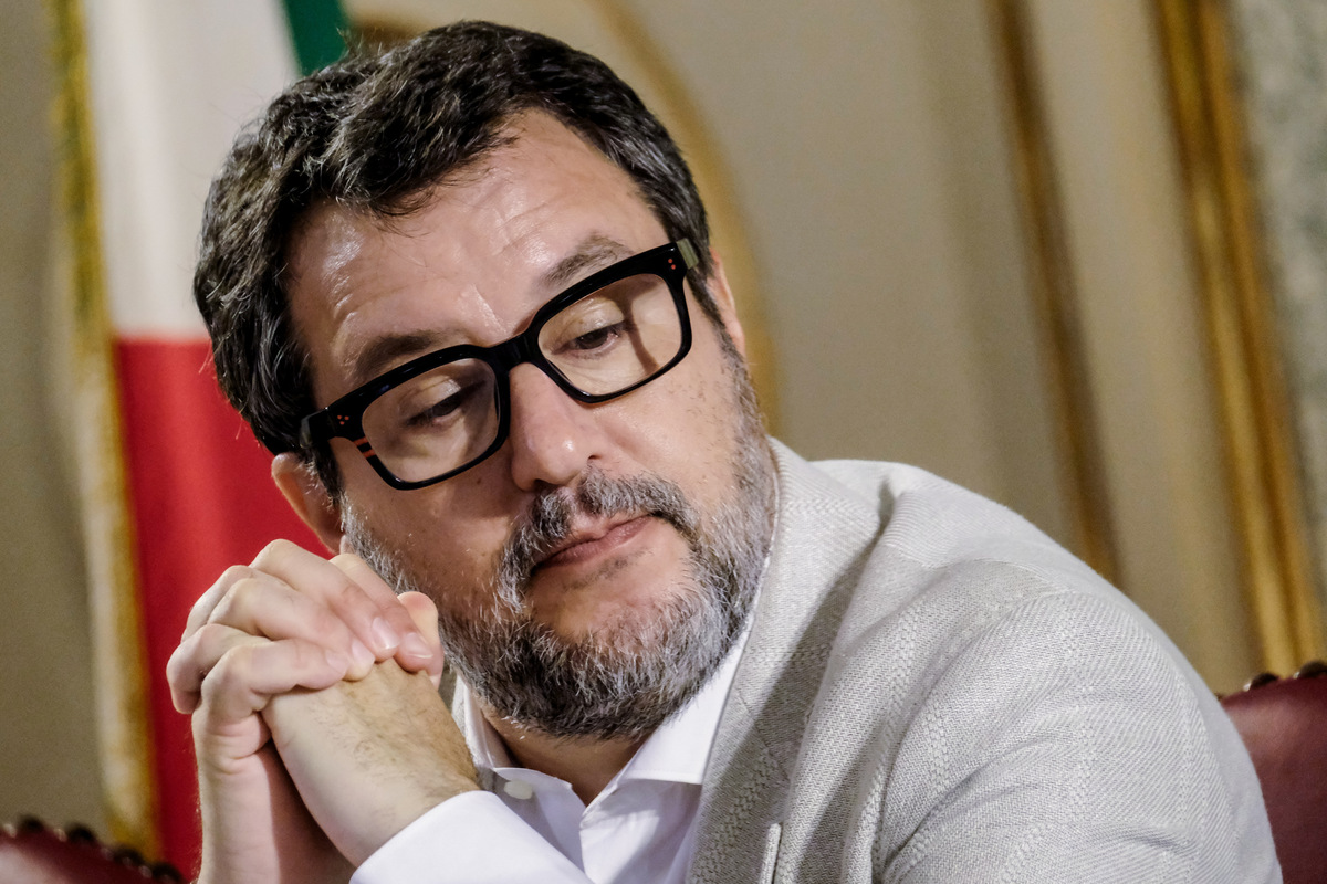 Ponte sullo Stretto, nuova mazzata al governo. Ancora uno stop della Corte dei Conti, la replica di Salvini non si fa attendere Ponte sullo Stretto, nuova mazzata al governo. Ancora uno stop della Corte dei Conti, la replica di Salvini non si fa attendere