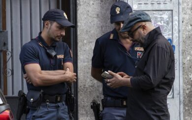 Sassi contro il pullman del Chieti Calcio, nuovo caso dopo la tragedia del Pistoia Basket. Indaga la Digos