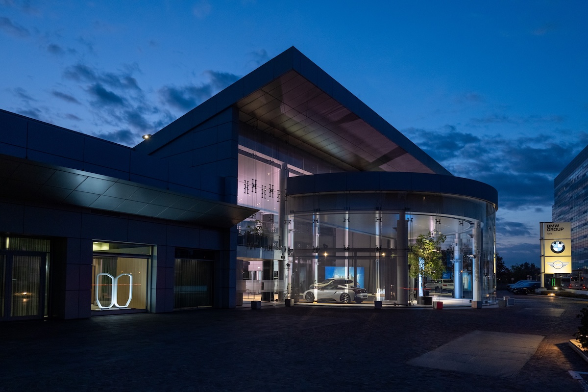 BMW Italia rinnova la sede di San Donato con la nuova House of BMW BMW Italia rinnova la sede di San Donato con la nuova House of BMW