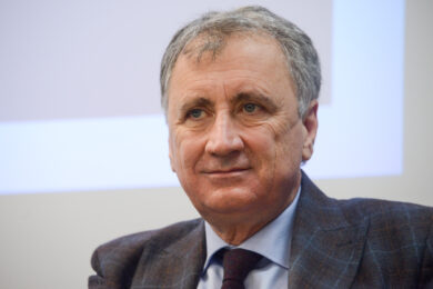 Manovra, Calandrini (FdI): “Nessun nuovo condono edilizio. Soluzione equilibrata per i dividendi delle holding”