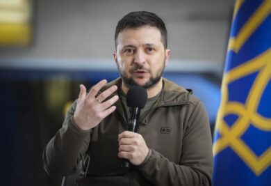 Ucraina, Zelensky vola in Turchia per accelerare la pace. L’uomo di Trump c’è, “niet” di Mosca: “Nessun nostro rappresentante”