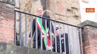 Verdone “sindaco per un giorno”, la banda dei Vigili suona “Un sacco bello” al Campidoglio