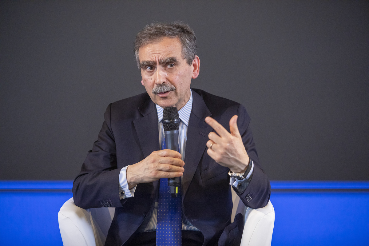 Mps-Bpm, la fusione piace al governo ma Lovaglio frena: focus su Mediobanca. Ecco perché il Tesoro si tiene stretta la sua quota nel Monte. Rumor Mps-Bpm, la fusione piace al governo ma Lovaglio frena: focus su Mediobanca. Ecco perché il Tesoro si tiene stretta la sua quota nel Monte. Rumor