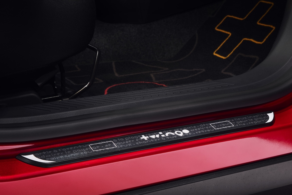 Renault Twingo E-Tech Electric: prezzi e incentivi in Italia Renault Twingo E-Tech Electric: prezzi e incentivi in Italia