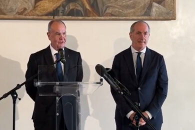 Autonomia, firmata la pre-intesa per il Veneto tra Calderoli e Zaia. Ma subito Cirielli entra a gamba tesa