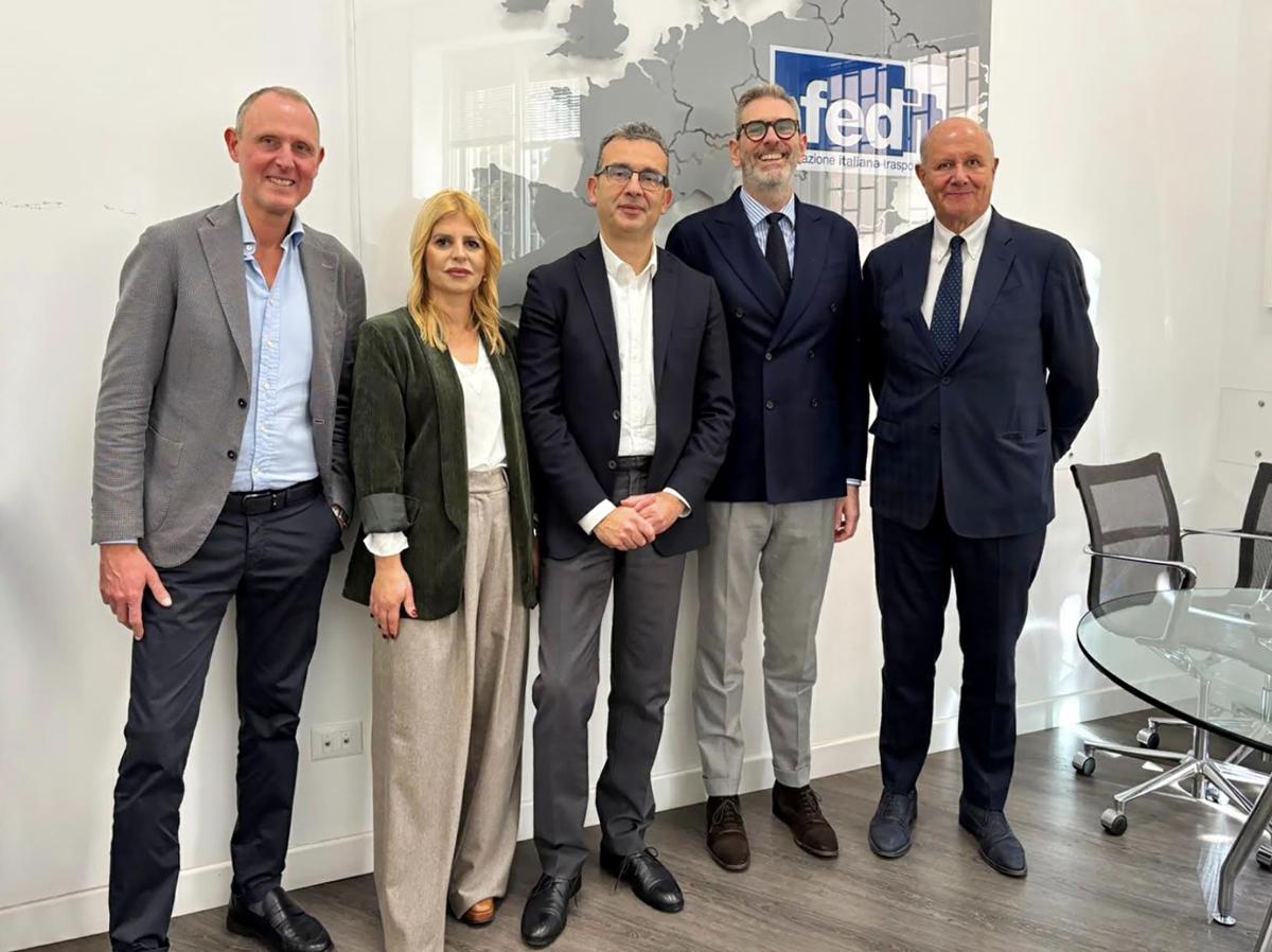 Poltrone, ai vertici di Fedit arriva un big della logistica. Il Ceo di Gls Italy Bertolone eletto nuovo Presidente Poltrone, ai vertici di Fedit arriva un big della logistica. Il Ceo di Gls Italy Bertolone eletto nuovo Presidente