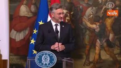 Il premier croato Plenkovic in italiano: Grazie Giorgia per avermi accolto a Roma