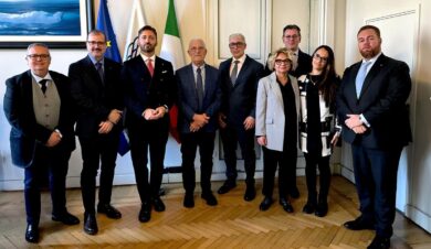 Sanità. Conflavoro e Confintesa siglano primo storico CCNL per la ricerca clinica