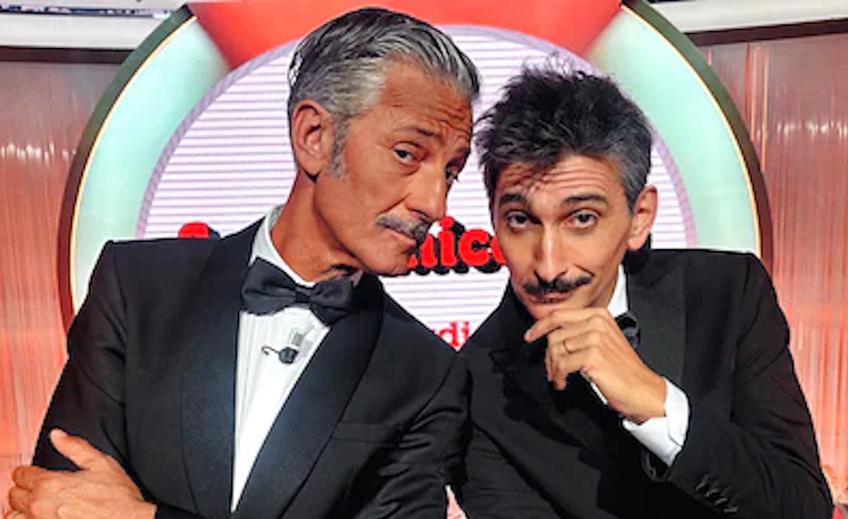 Sanremo 2026, Fiorello svela i primi cinque big a La Pennicanza: c’è Mengoni e…tutti i nomi Sanremo 2026, Fiorello svela i primi cinque big a La Pennicanza: c’è Mengoni e…tutti i nomi