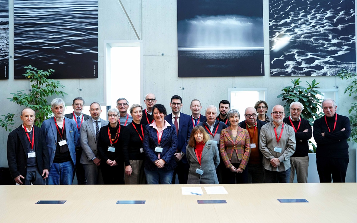 Gruppo Cap e le associazioni dei consumatori insieme per un dialogo più efficace e trasparente Gruppo Cap e le associazioni dei consumatori insieme per un dialogo più efficace e trasparente