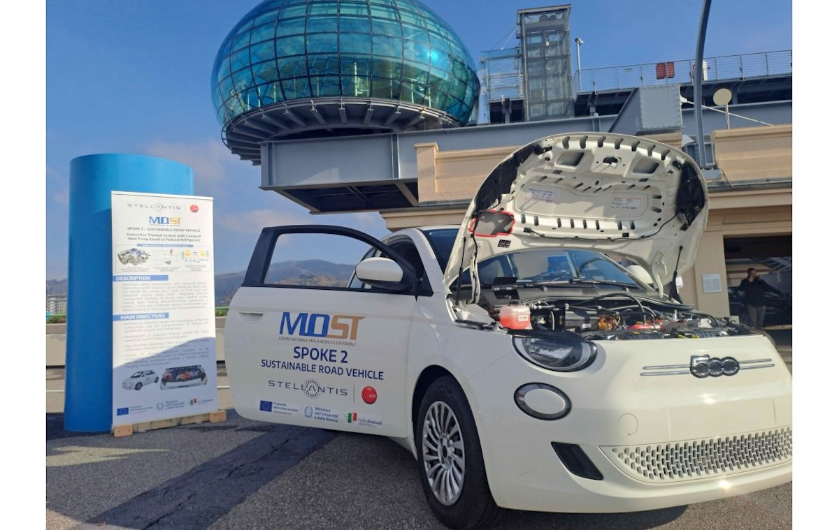 Stellantis-CRF protagonista al “Towards the Sustainable Vehicle Era”: la 500e diventa laboratorio di mobilità sostenibile Stellantis-CRF protagonista al “Towards the Sustainable Vehicle Era”: la 500e diventa laboratorio di mobilità sostenibile