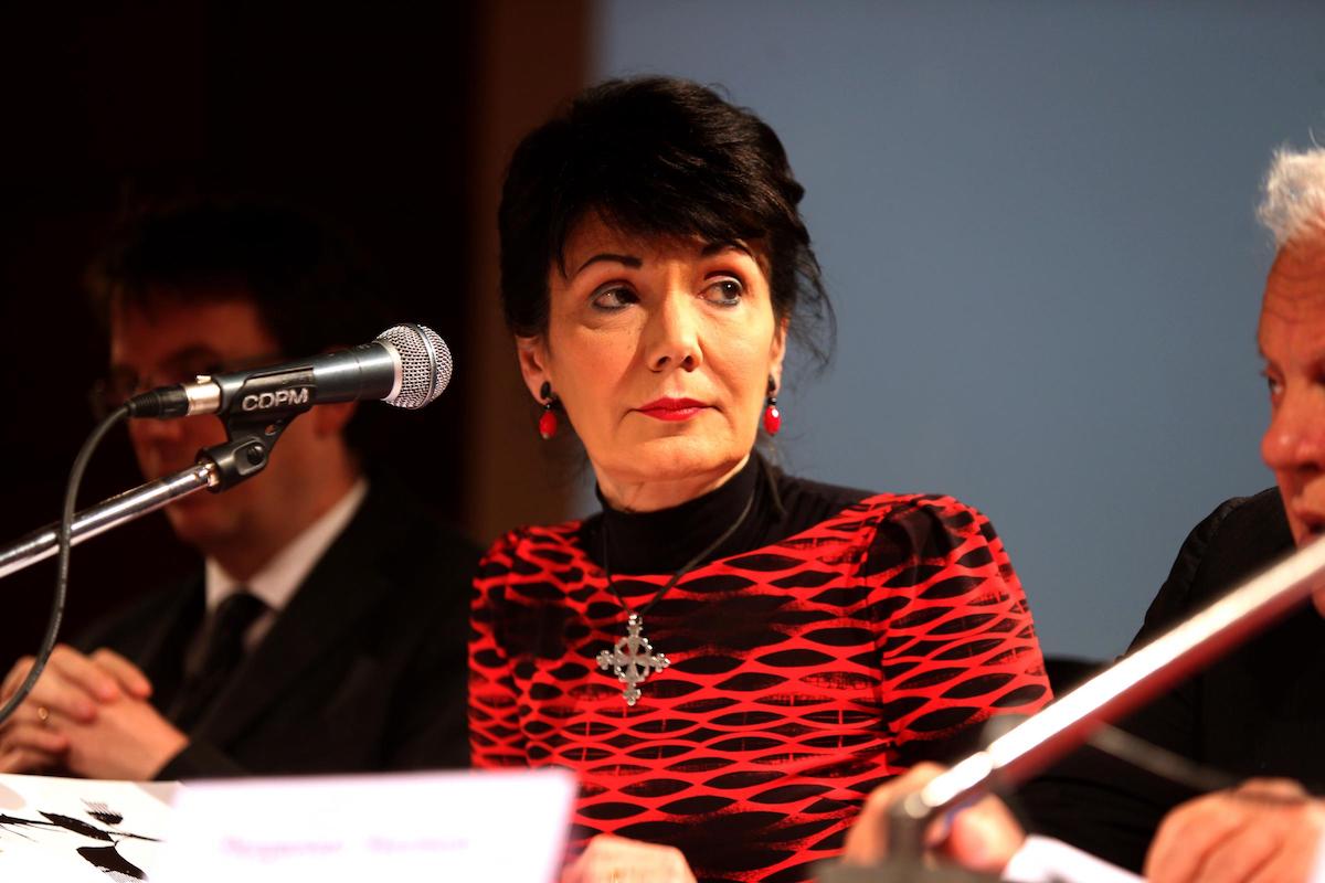 Nave di Teseo, spunta un mini utile per la casa editrice di Elisabetta Sgarbi Nave di Teseo, spunta un mini utile per la casa editrice di Elisabetta Sgarbi