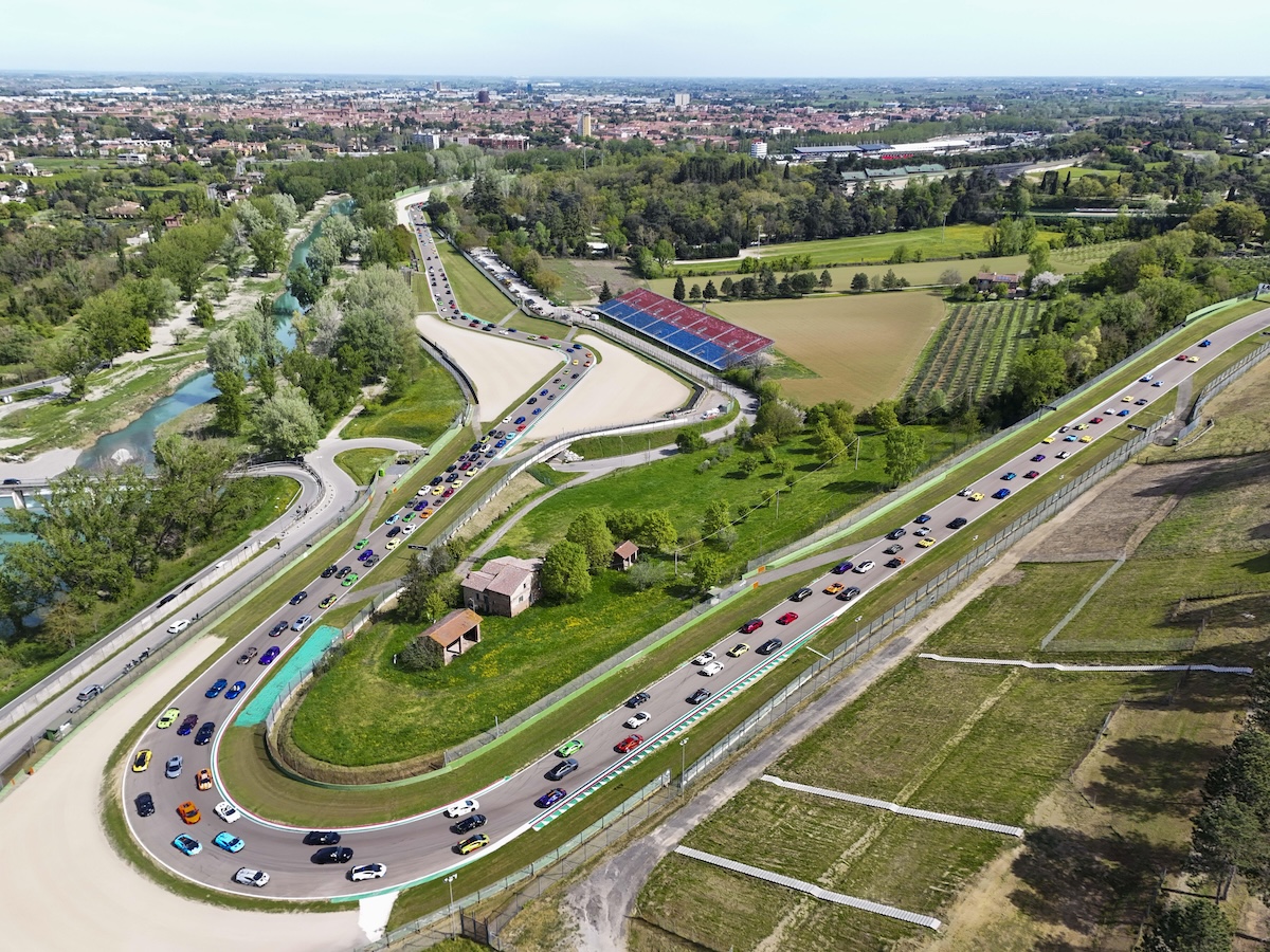 Lamborghini Arena 2026: la passione del Toro torna a ruggire a Imola Lamborghini Arena 2026: la passione del Toro torna a ruggire a Imola