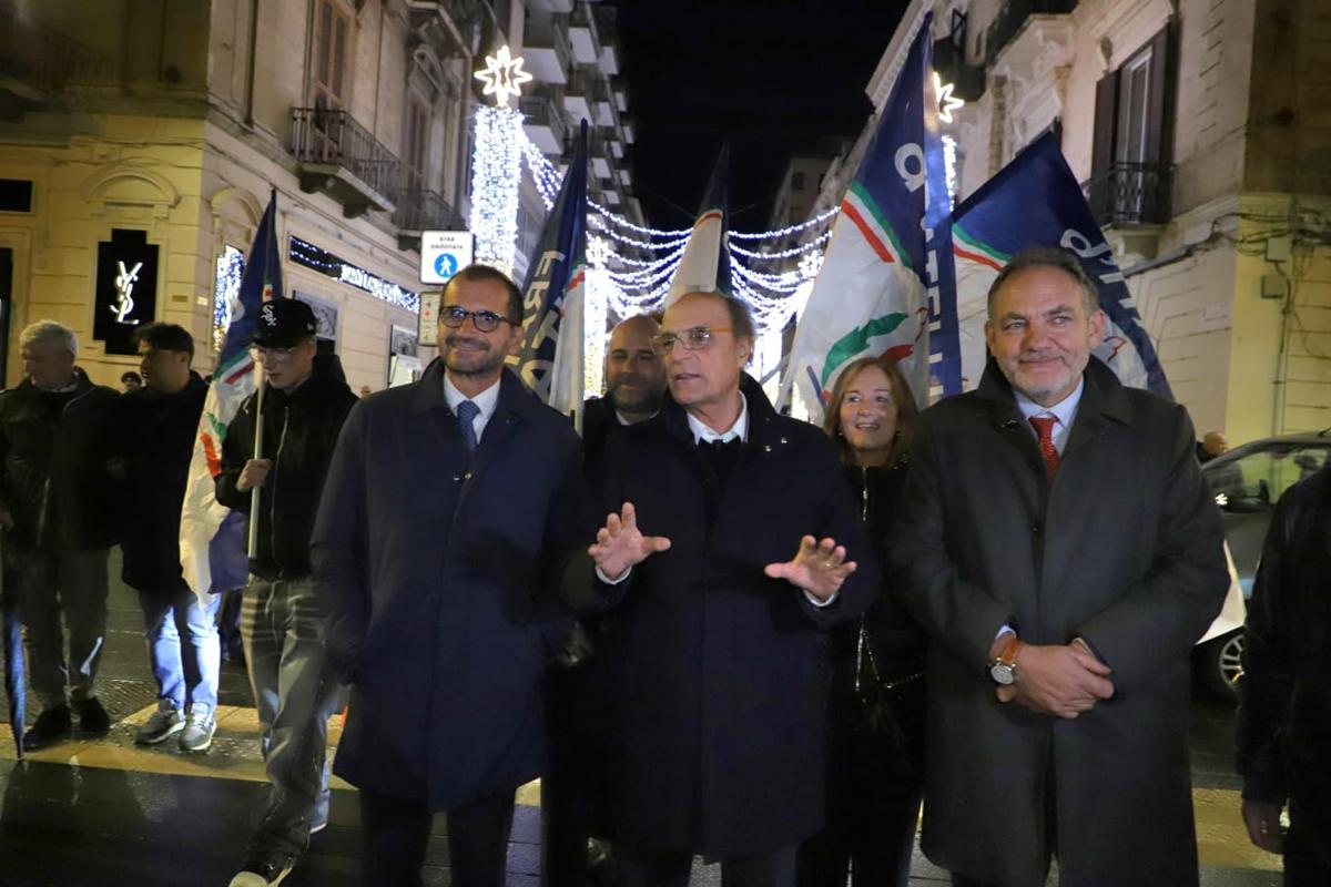 Elezioni, Luigi Lobuono: chiusura a passeggio in via Sparano Elezioni, Luigi Lobuono: chiusura a passeggio in via Sparano