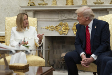 Ucraina, Meloni: “Punti condivisibili con il piano Trump, non c’è una totale contrapposizione”. E sul rapporto con la Cina…
