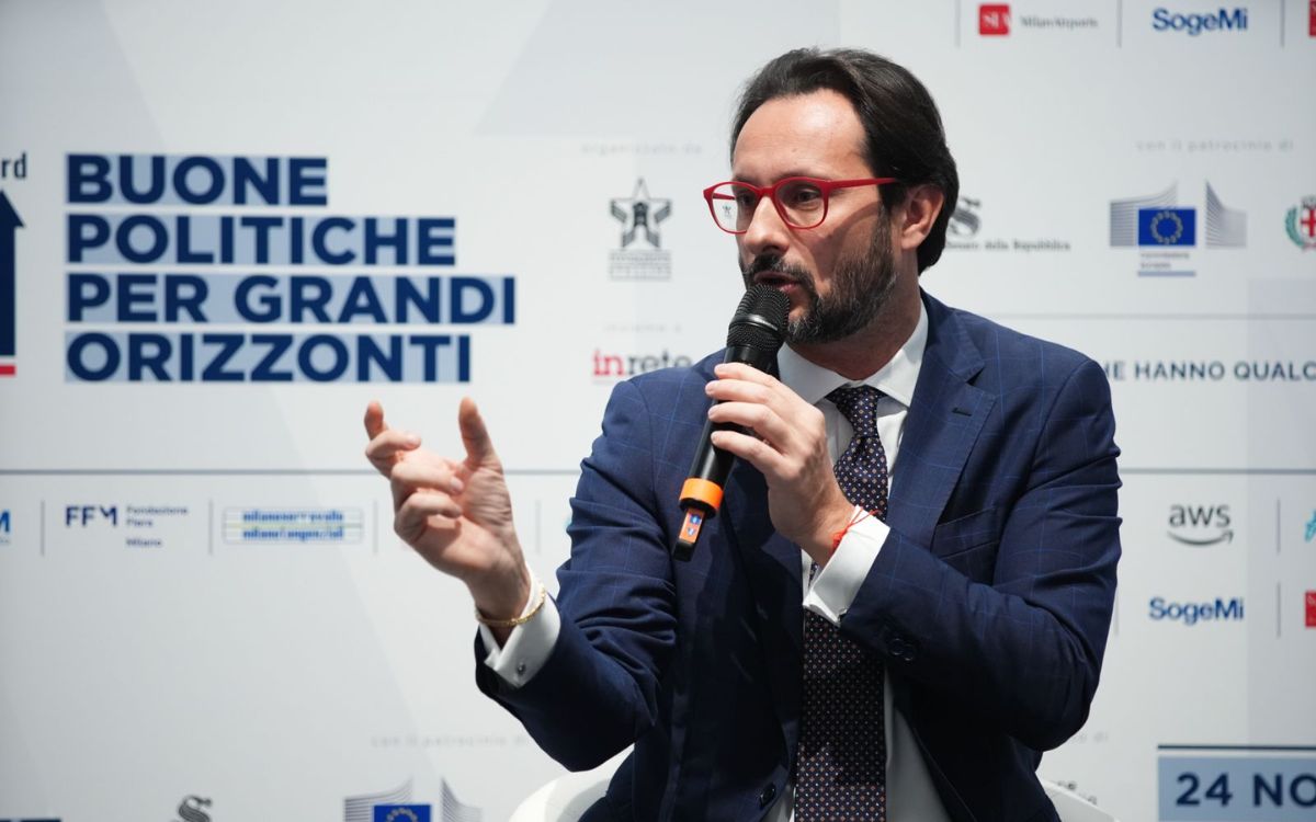 Alvise Biffi a Direzione Nord: “Digitalizzare la pubblica amministrazione. Come? Con i fondi del PNRR” Alvise Biffi a Direzione Nord: “Digitalizzare la pubblica amministrazione. Come? Con i fondi del PNRR”