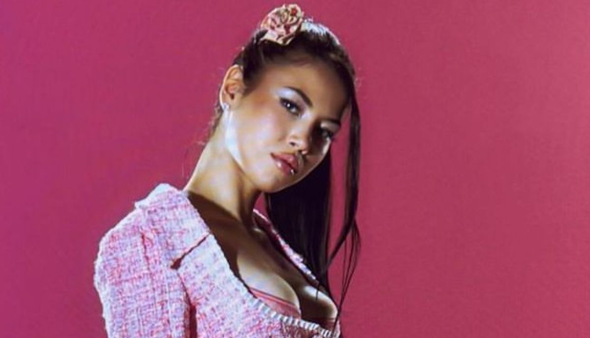 Dai palchi ai bilanci, Anna Pepe conquista il pubblico e fa decollare gli affari: oltre 2 milioni di ricavi per la sua “Baddie”