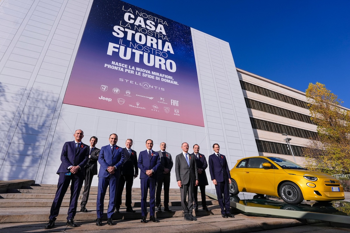 Mirafiori riparte: via alla Fiat 500 Ibrida e 400 nuove assunzioni Mirafiori riparte: via alla Fiat 500 Ibrida e 400 nuove assunzioni