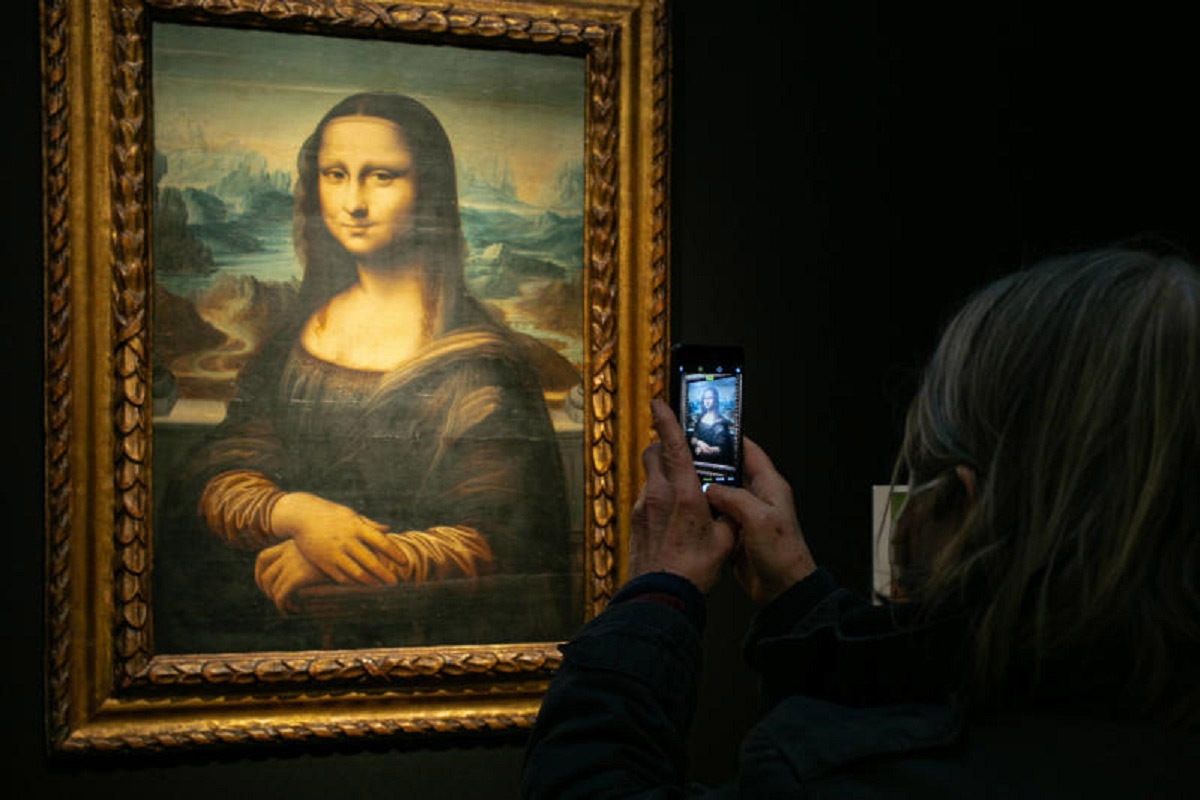 Furto al Louvre, preso il quarto membro della banda: fermati altri tre sospetti. Ma il bottino da 88 milioni è svanito Furto al Louvre, preso il quarto membro della banda: fermati altri tre sospetti. Ma il bottino da 88 milioni è svanito