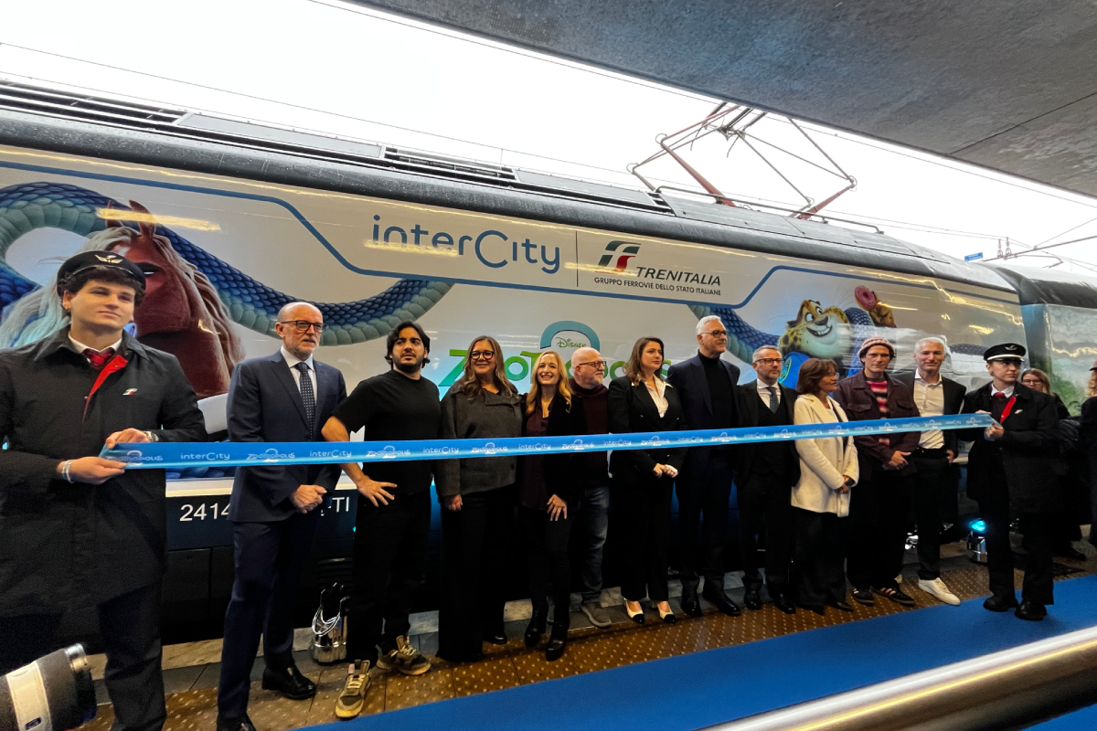 Trenitalia: arriva a Roma Termini il treno Intercity dedicato a Zootropolis 2 Trenitalia: arriva a Roma Termini il treno Intercity dedicato a Zootropolis 2