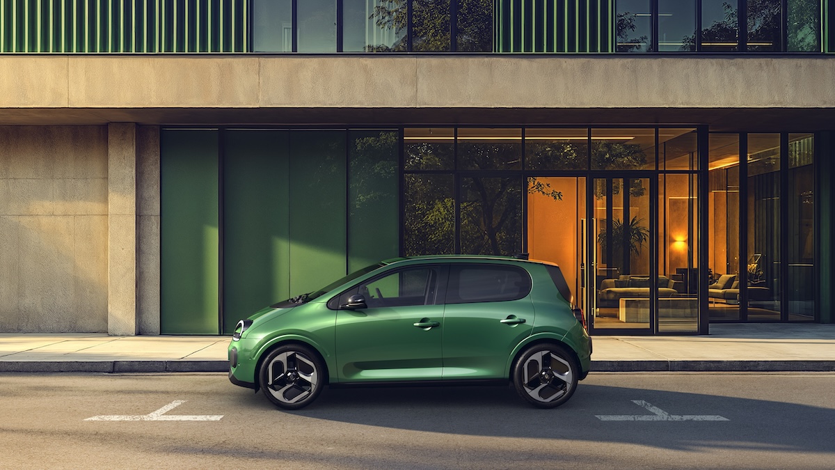 Renault Twingo Episodio 4: quando l’auto entra in linea Renault Twingo Episodio 4: quando l’auto entra in linea
