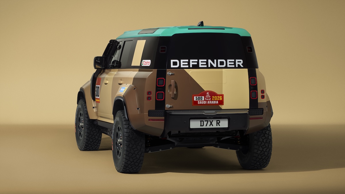 Dakar 2026: Defender torna nel deserto con la D7X-R e Peterhansel Dakar 2026: Defender torna nel deserto con la D7X-R e Peterhansel