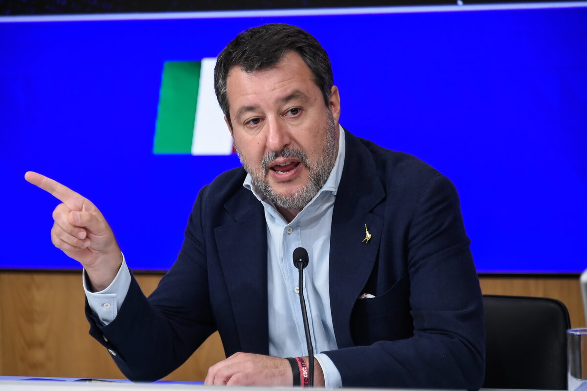 Stupri, Salvini frena sulla legge sul consenso: “Testo troppo discrezionale, lascia spazio a vendette personali” Stupri, Salvini frena sulla legge sul consenso: “Testo troppo discrezionale, lascia spazio a vendette personali”