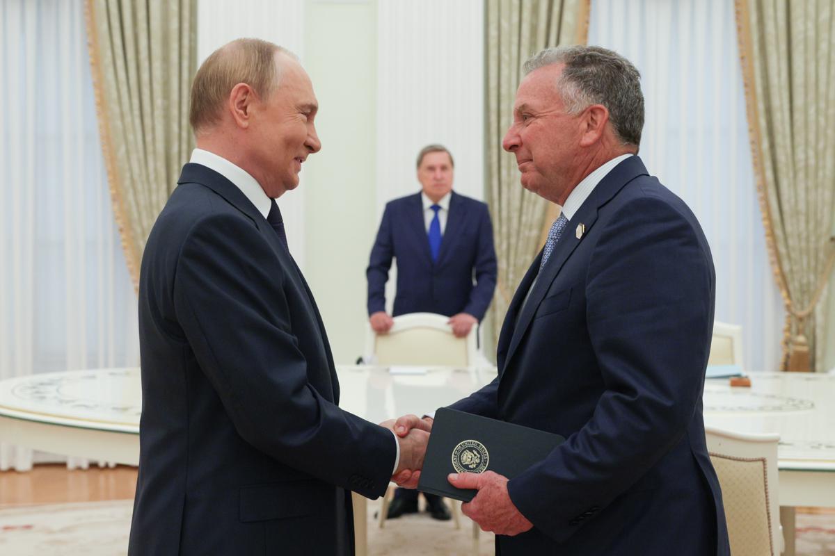 Ucraina, Trump manda Witkoff da Putin. Rutte ottimista: “La guerra può finire entro il 2025”, ma il Cremlino frena: “Prematuro” Ucraina, Trump manda Witkoff da Putin. Rutte ottimista: “La guerra può finire entro il 2025”, ma il Cremlino frena: “Prematuro”