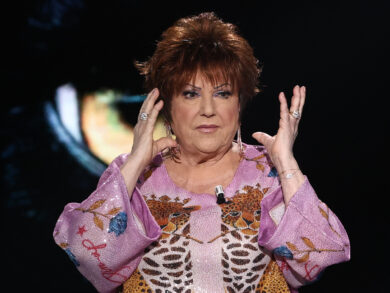 Orietta Berti a Belve: “Contributi per una vita, ma prendo 1.000 euro di pensione”