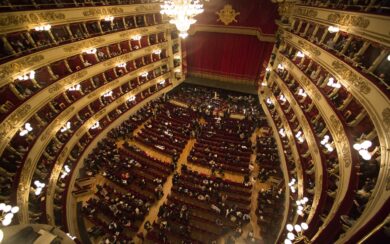 Gridò “Palestina libera” e fu licenziata, ma ora la Scala deve risarcire la sua ex maschera