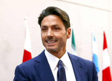 Mfe sbarca in Portogallo, comprata una quota di Impresa dell’ex primo ministro (come Silvio Berlusconi) Balsemao