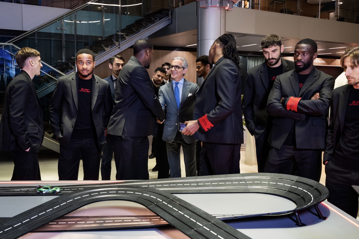 AC Milan e BMW Italia: svelata la flotta 2025-26 alla presenza di Allegri e Scaroni